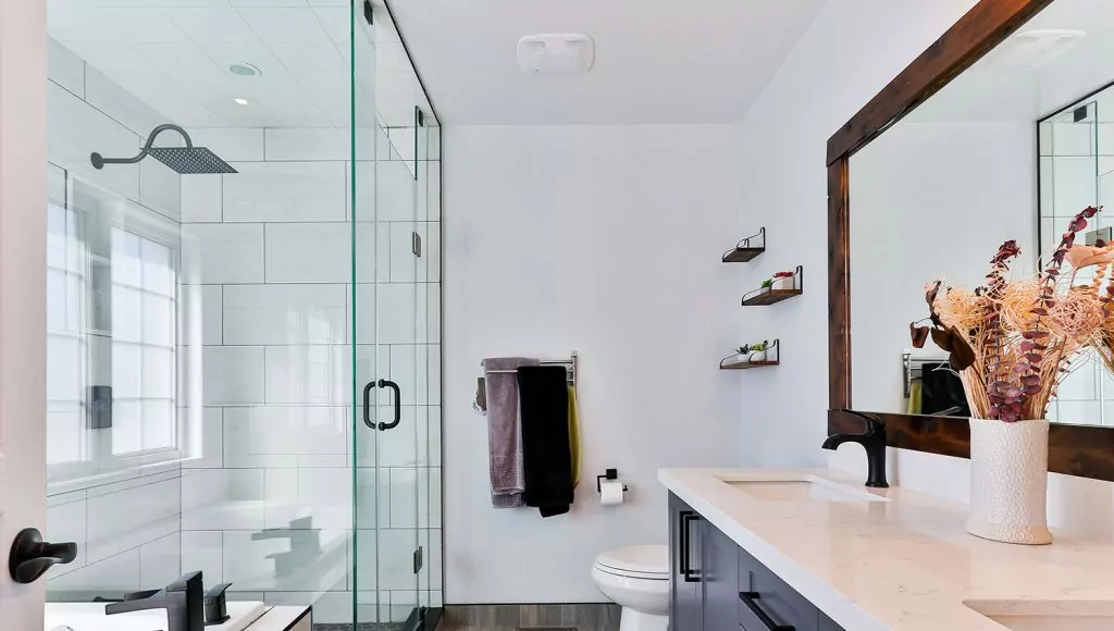 Bathroom Remodeling: Selecting the Ideal Fixtures and Features